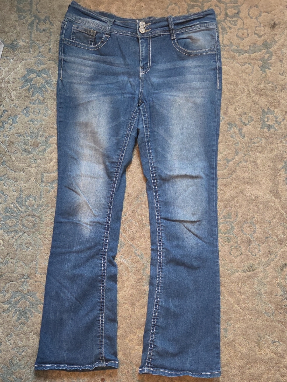Wallflower Women's Medium Blue Flare Jeans